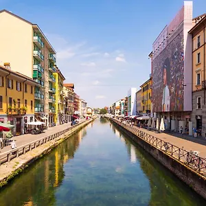 cozy-4th-floor-apartment-in-navigli.it-lombardy.com/